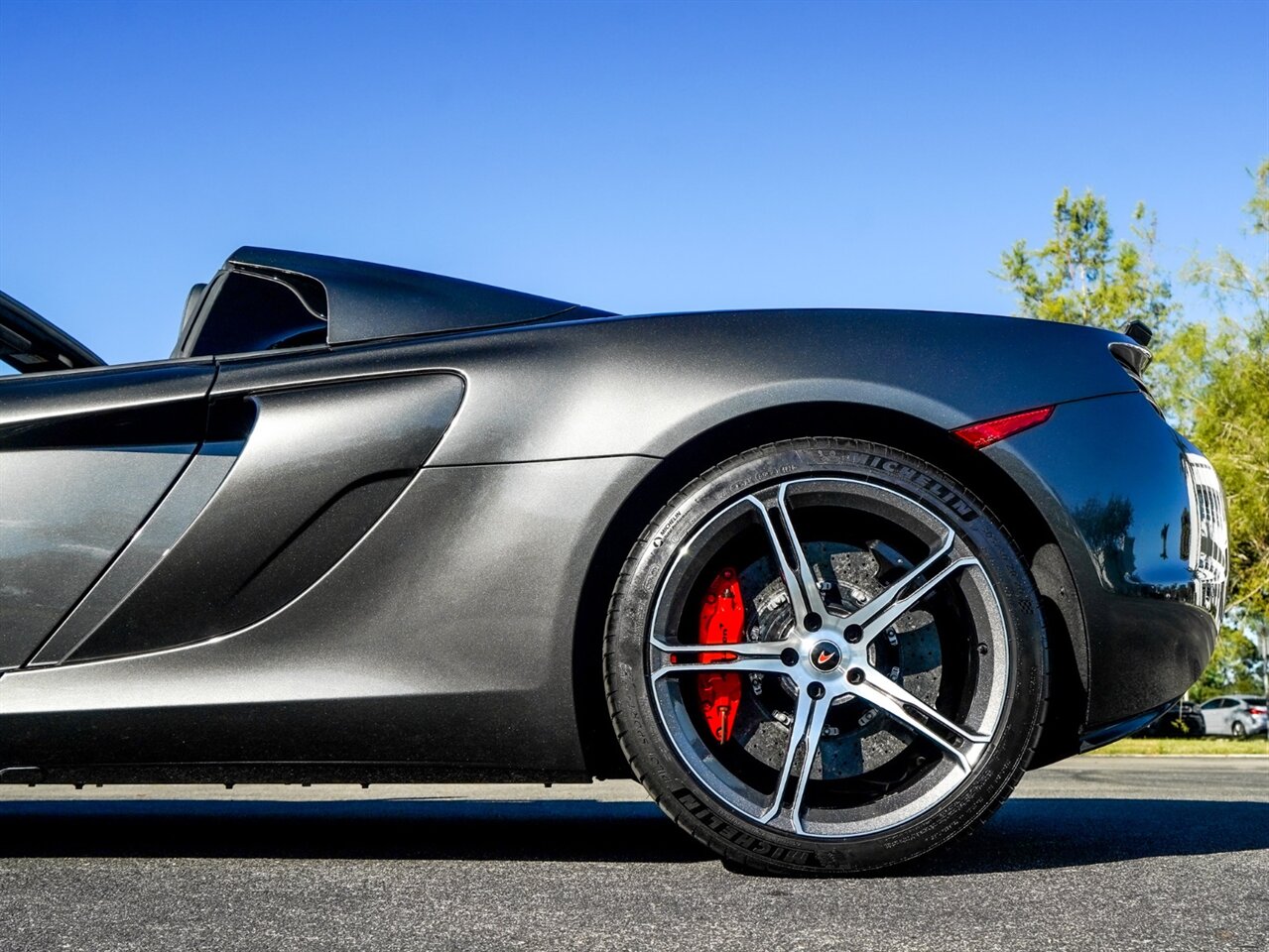 2015 McLaren 650S Spider   - Photo 34 - Bonita Springs, FL 34134