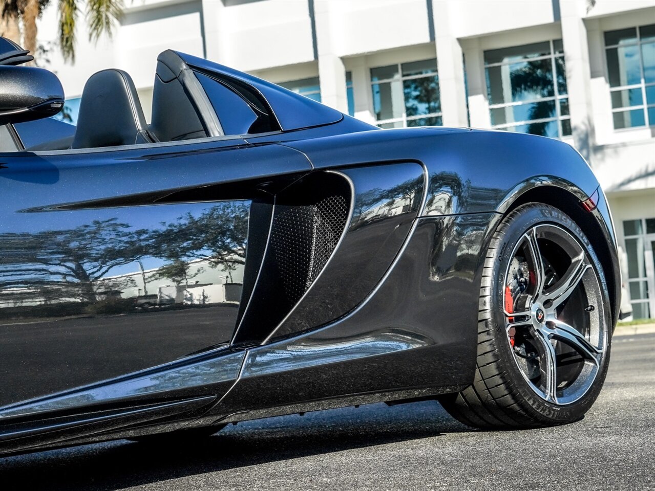 2015 McLaren 650S Spider   - Photo 12 - Bonita Springs, FL 34134