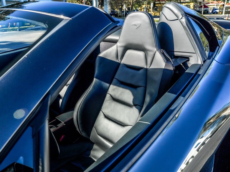 2015 McLaren 650S Spider - Photo 8 - Bonita Springs, FL 34134