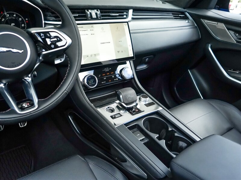 2021 Jaguar F-PACE SVR - Photo 15 - Bonita Springs, FL 34134