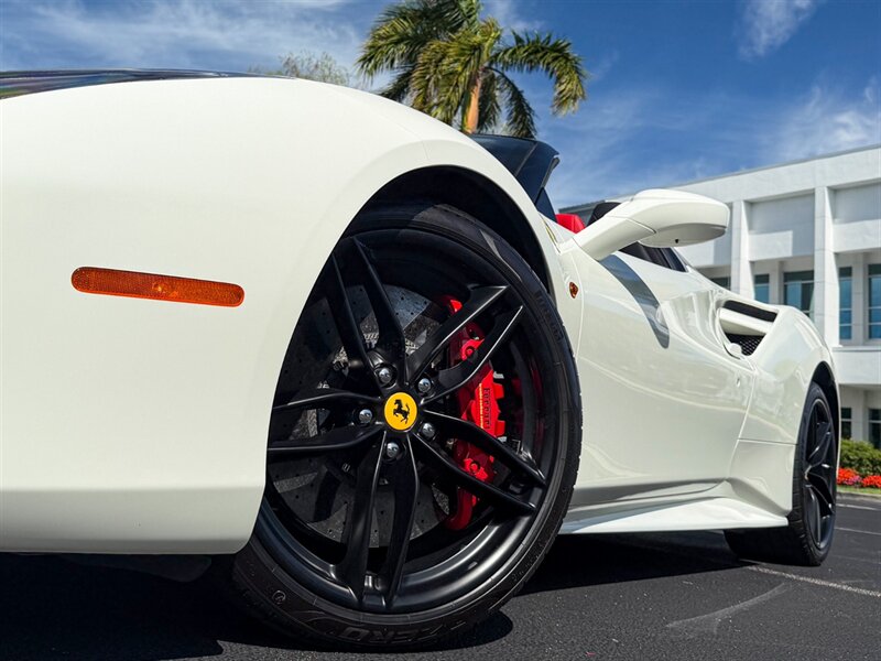 2018 Ferrari 488 Spider - Photo 11 - Bonita Springs, FL 34134