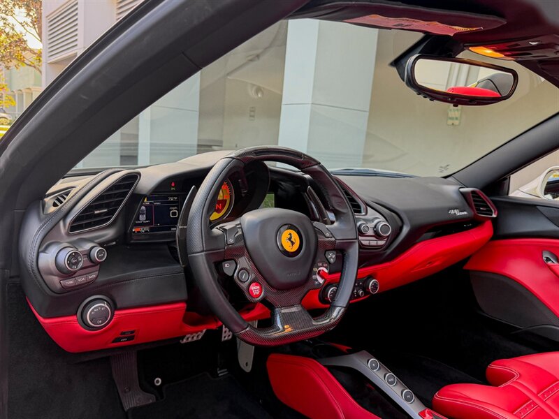 2018 Ferrari 488 Spider - Photo 12 - Bonita Springs, FL 34134