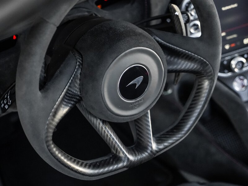 2021 McLaren 765LT - Photo 29 - Bonita Springs, FL 34134