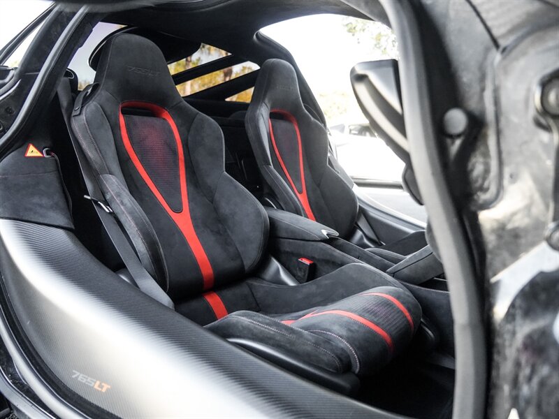 2021 McLaren 765LT - Photo 31 - Bonita Springs, FL 34134