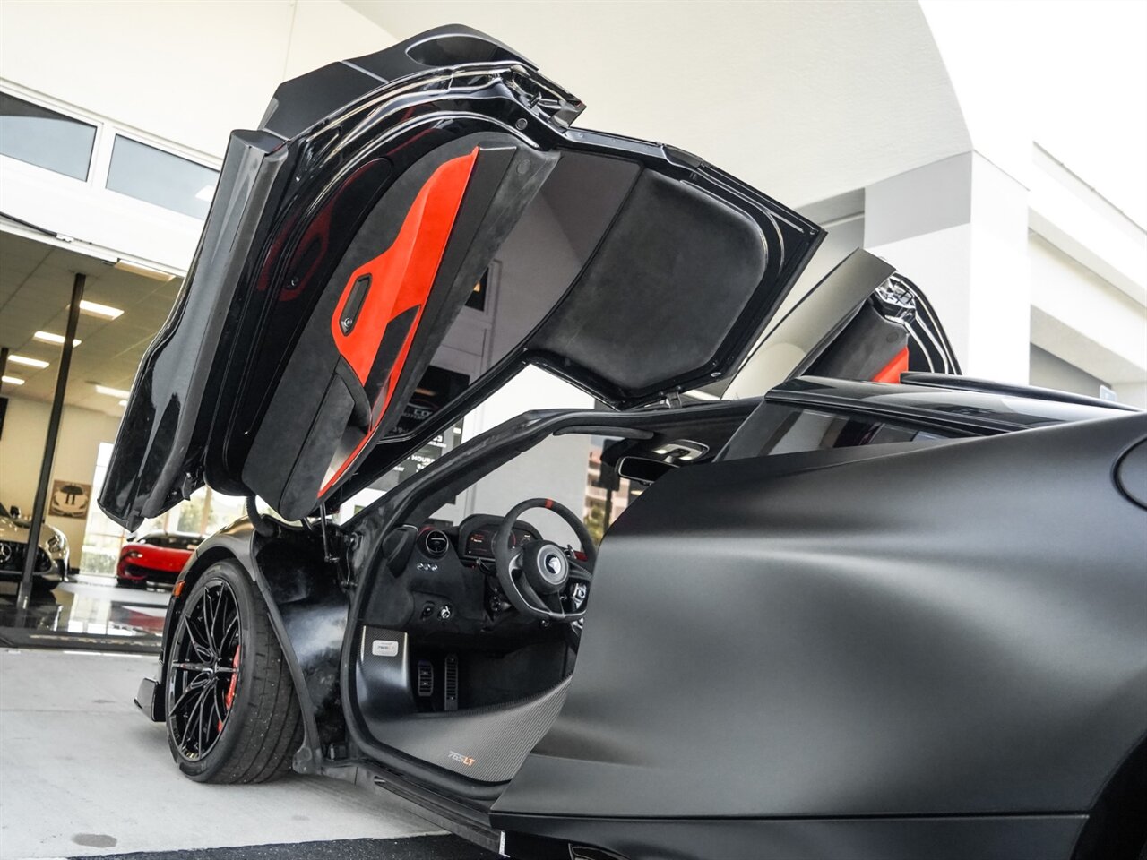 2021 McLaren 765LT   - Photo 24 - Bonita Springs, FL 34134