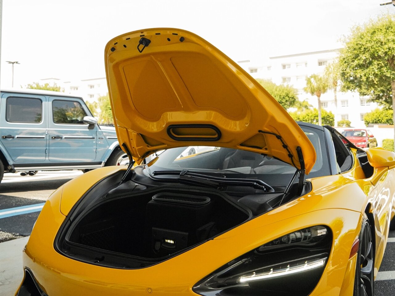 2021 McLaren 720S Spider Performance   - Photo 30 - Bonita Springs, FL 34134