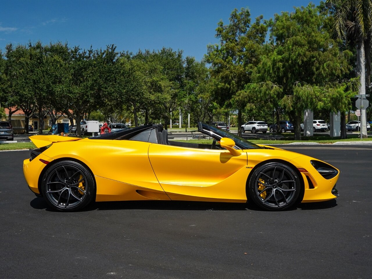 2021 McLaren 720S Spider Performance   - Photo 56 - Bonita Springs, FL 34134