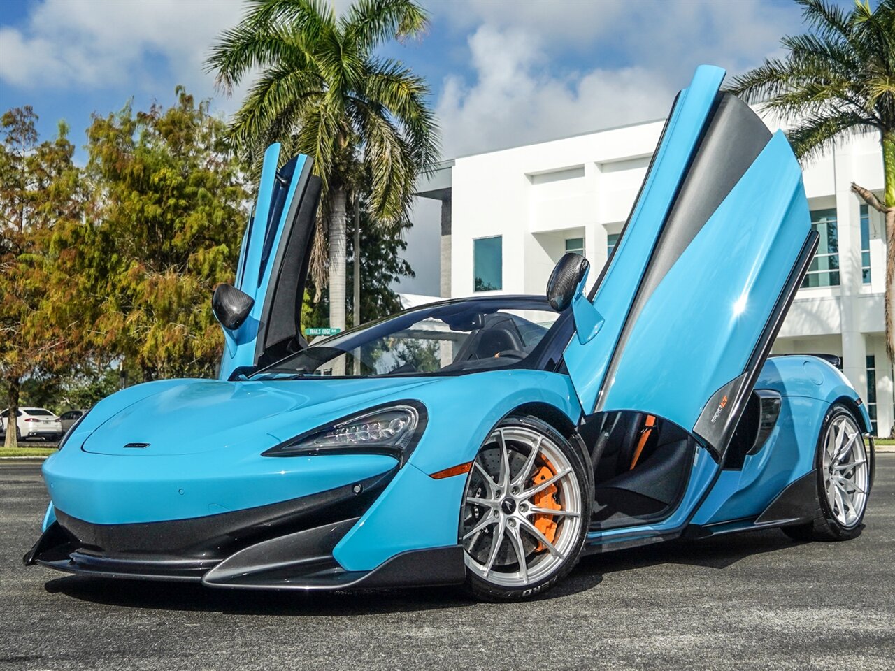 2020 McLaren 600LT Spider   - Photo 12 - Bonita Springs, FL 34134