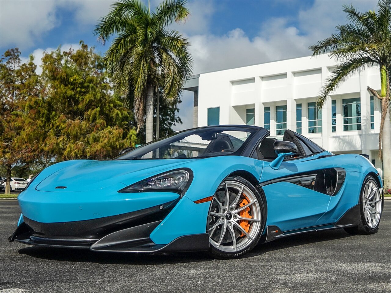 2020 McLaren 600LT Spider   - Photo 11 - Bonita Springs, FL 34134