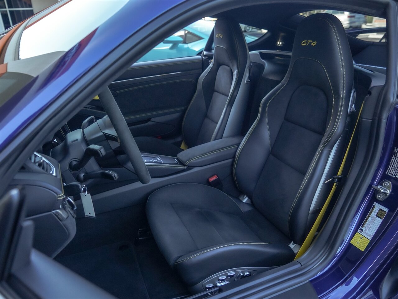 2021 Porsche 718 Cayman GT4   - Photo 16 - Bonita Springs, FL 34134