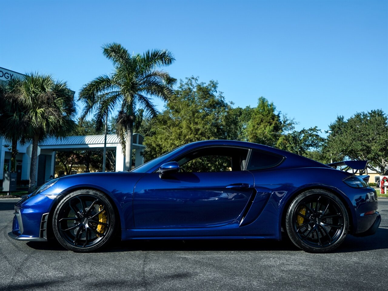 2021 Porsche 718 Cayman GT4   - Photo 27 - Bonita Springs, FL 34134