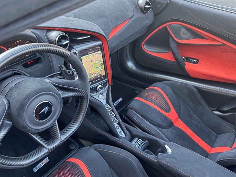 2022 McLaren 765LT Spider   - Photo 17 - Bonita Springs, FL 34134