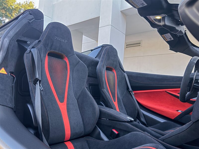 2022 McLaren 765LT Spider   - Photo 34 - Bonita Springs, FL 34134