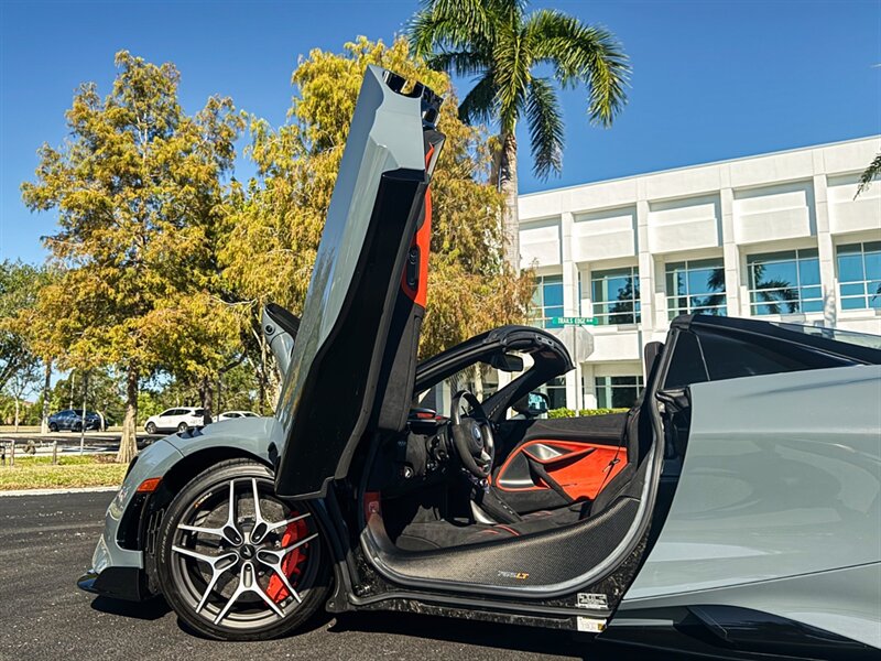 2022 McLaren 765LT Spider   - Photo 47 - Bonita Springs, FL 34134
