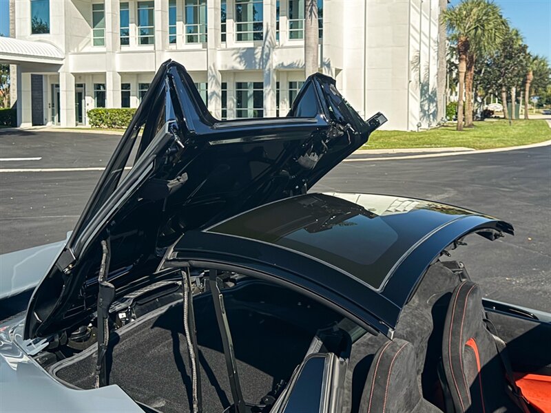 2022 McLaren 765LT Spider   - Photo 65 - Bonita Springs, FL 34134