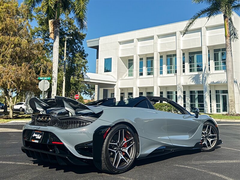 2022 McLaren 765LT Spider   - Photo 57 - Bonita Springs, FL 34134
