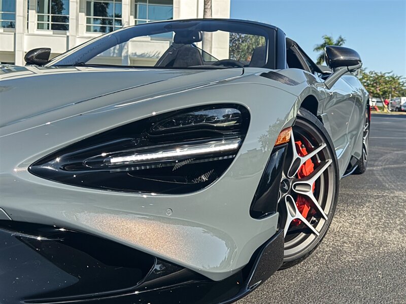 2022 McLaren 765LT Spider   - Photo 15 - Bonita Springs, FL 34134