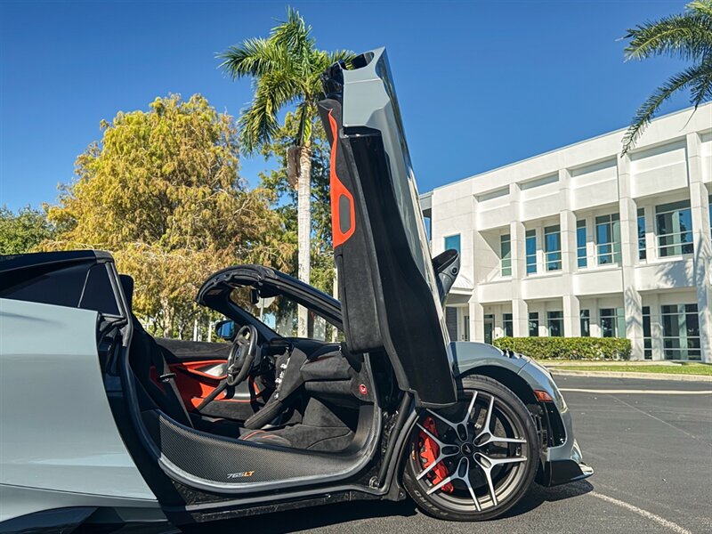 2022 McLaren 765LT Spider   - Photo 59 - Bonita Springs, FL 34134