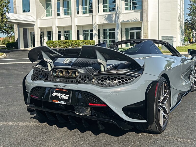 2022 McLaren 765LT Spider   - Photo 56 - Bonita Springs, FL 34134