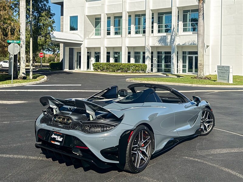 2022 McLaren 765LT Spider   - Photo 60 - Bonita Springs, FL 34134