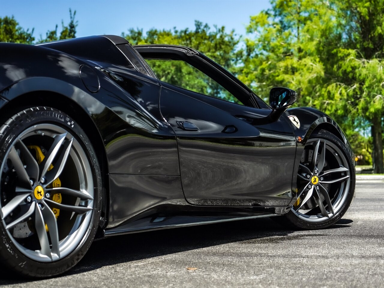 2018 Ferrari 488 Spider   - Photo 41 - Bonita Springs, FL 34134