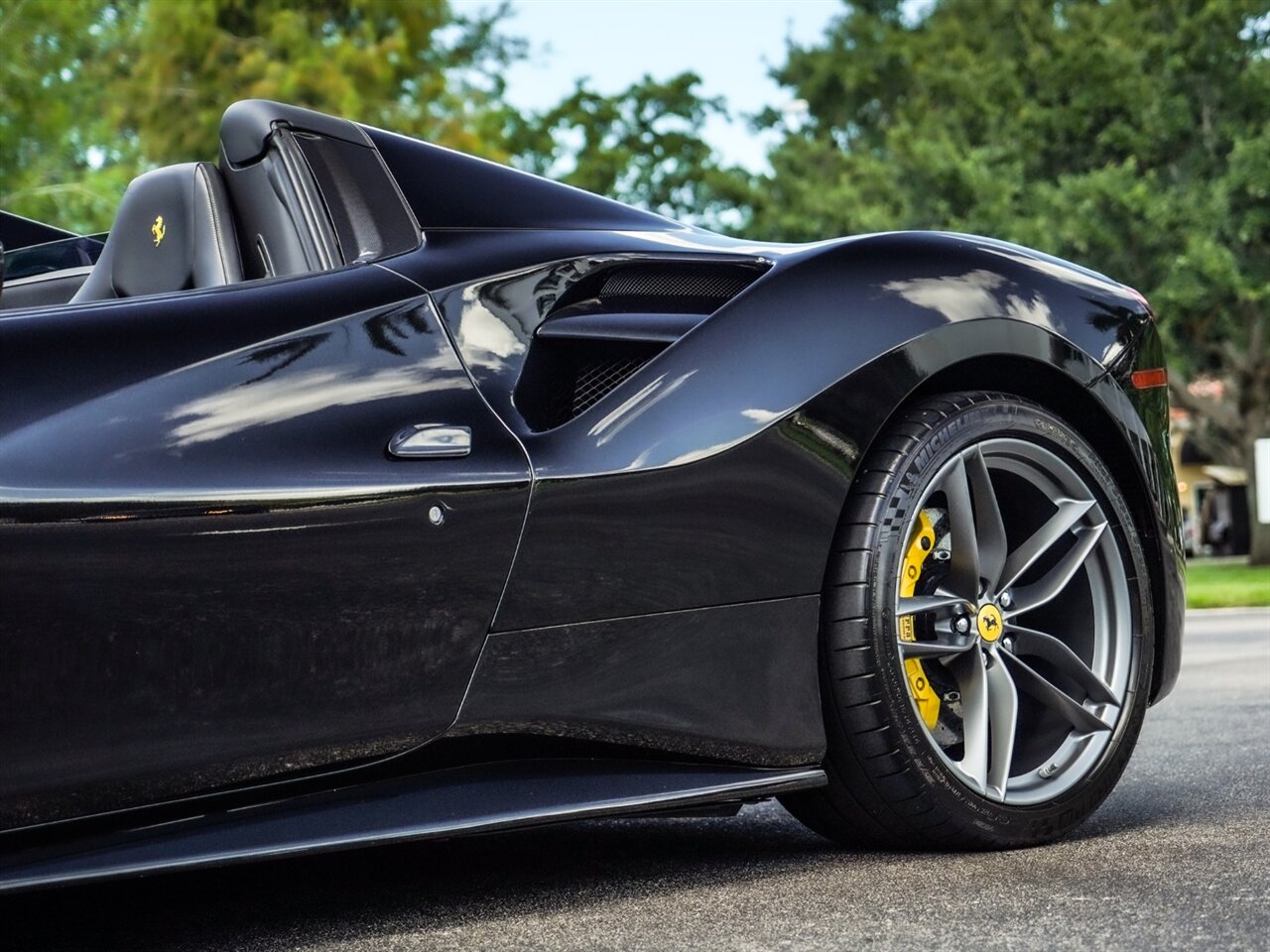 2018 Ferrari 488 Spider   - Photo 10 - Bonita Springs, FL 34134