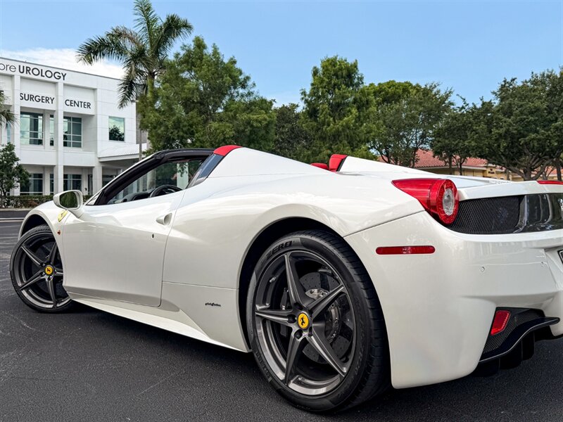 2014 Ferrari 458 Spider - Photo 44 - Bonita Springs, FL 34134