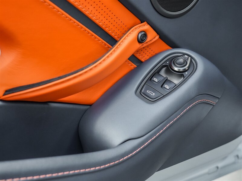 2019 Aston Martin Vantage - Photo 20 - Bonita Springs, FL 34134