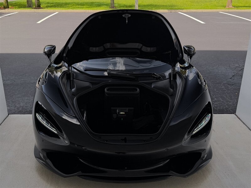 2024 McLaren 750S Spider - Photo 35 - Bonita Springs, FL 34134