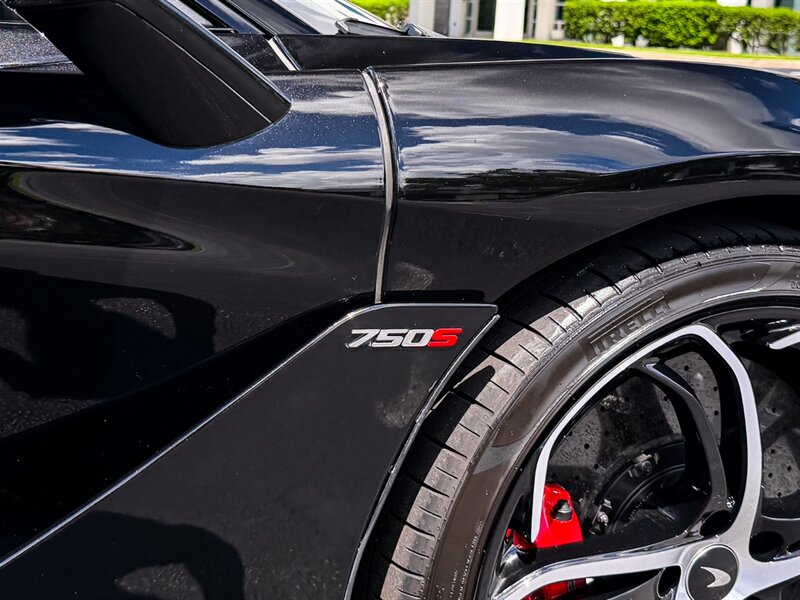 2024 McLaren 750S Spider - Photo 59 - Bonita Springs, FL 34134