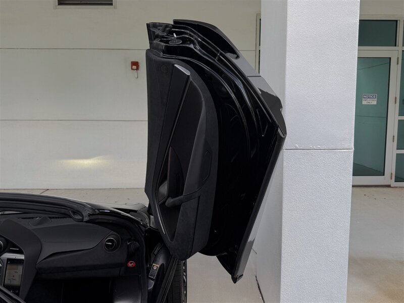 2024 McLaren 750S Spider - Photo 34 - Bonita Springs, FL 34134