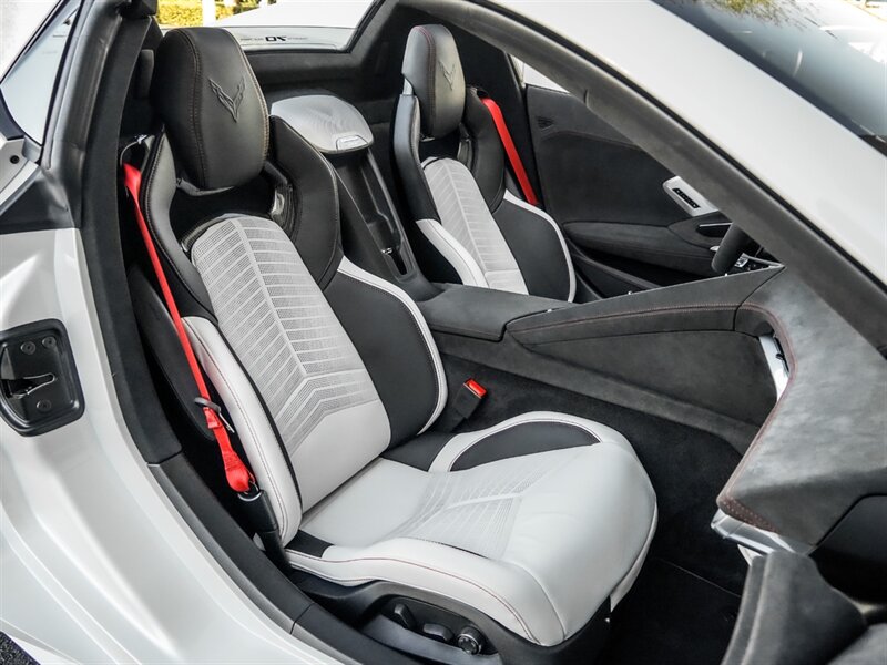 2023 Chevrolet Corvette Stingray 70th Anniversary - Photo 26 - Bonita Springs, FL 34134