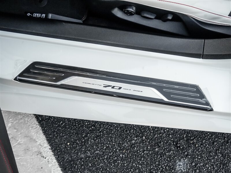 2023 Chevrolet Corvette Stingray 70th Anniversary - Photo 21 - Bonita Springs, FL 34134