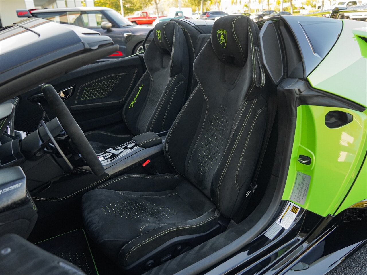 2019 Lamborghini Huracan LP 640-4 Performante   - Photo 23 - Bonita Springs, FL 34134