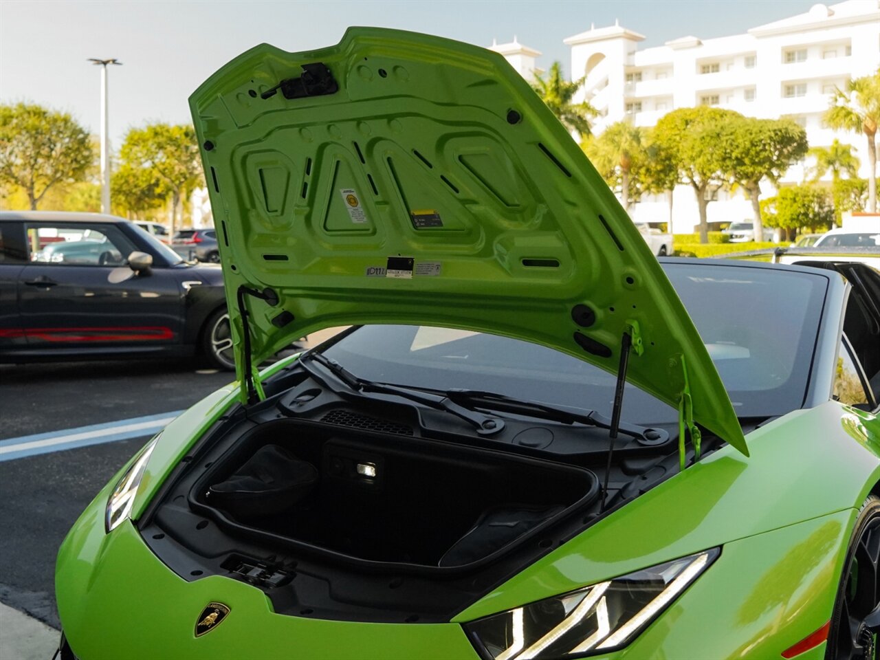 2019 Lamborghini Huracan LP 640-4 Performante   - Photo 48 - Bonita Springs, FL 34134