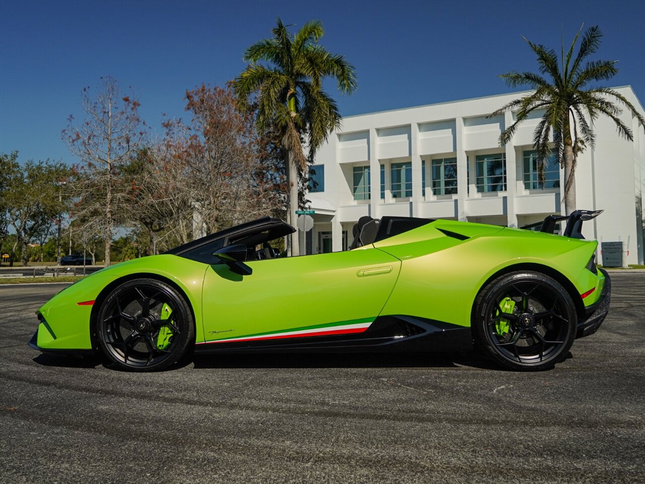 2019 Lamborghini Huracan LP 640-4 Performante   - Photo 49 - Bonita Springs, FL 34134