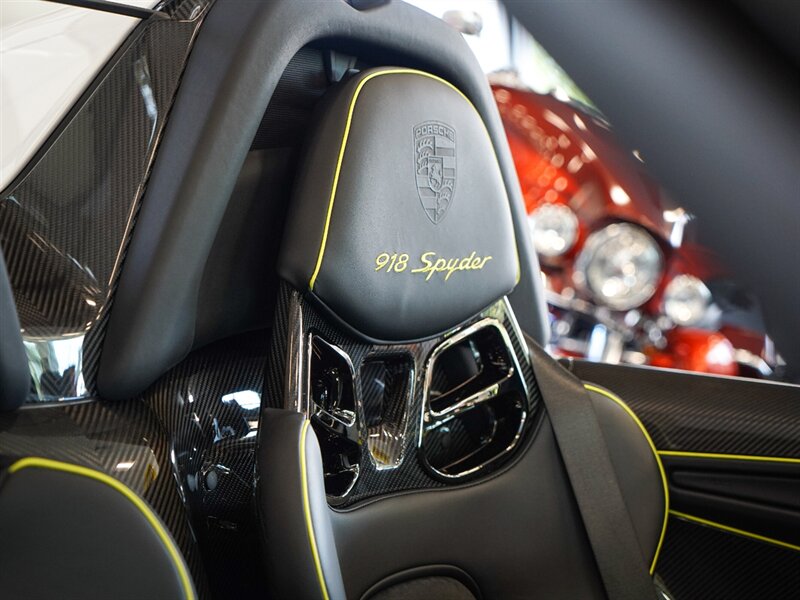 2015 Porsche 918 Spyder - Photo 21 - Bonita Springs, FL 34134
