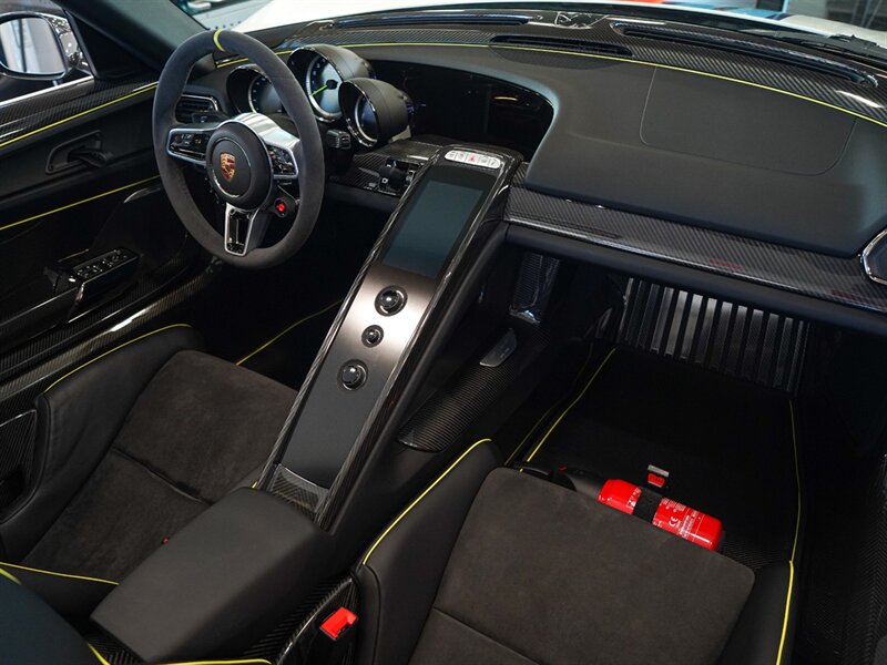 2015 Porsche 918 Spyder - Photo 18 - Bonita Springs, FL 34134