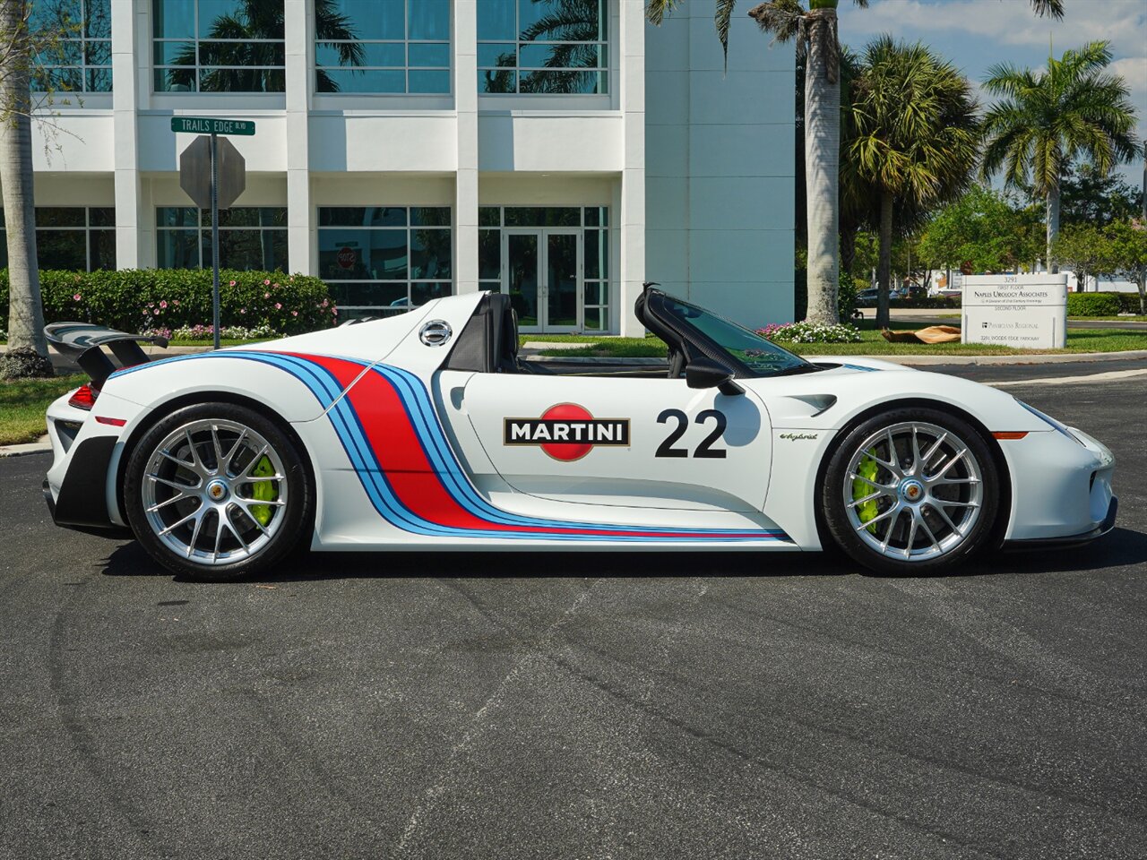 2015 Porsche 918 Spyder   - Photo 30 - Bonita Springs, FL 34134