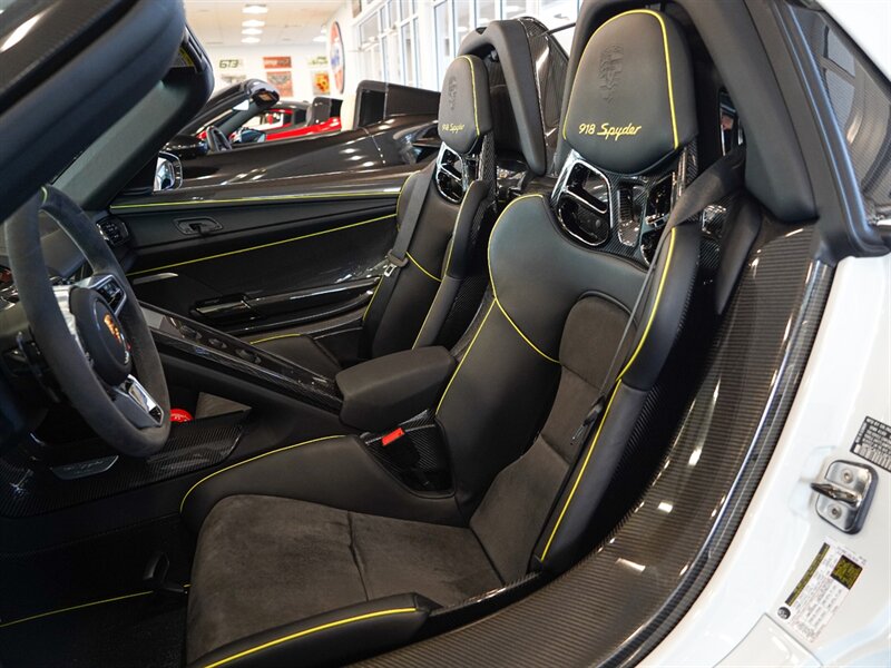 2015 Porsche 918 Spyder - Photo 15 - Bonita Springs, FL 34134