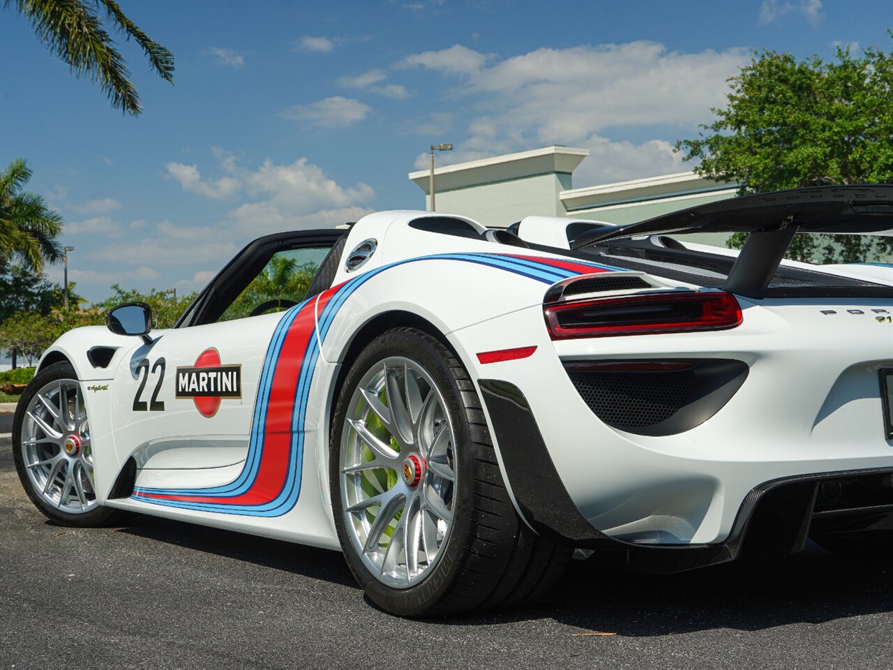 2015 Porsche 918 Spyder   - Photo 45 - Bonita Springs, FL 34134