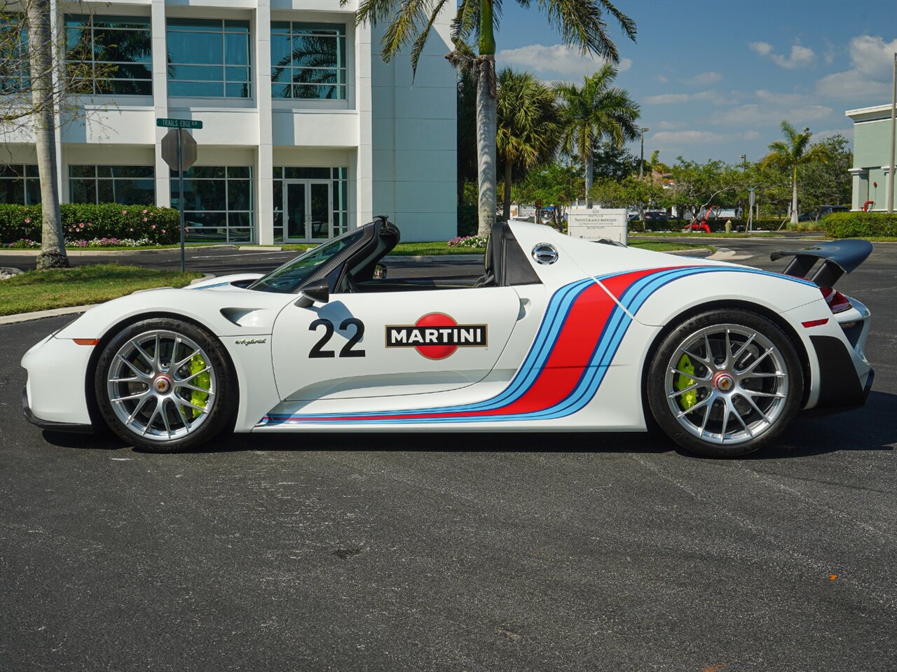 2015 Porsche 918 Spyder   - Photo 46 - Bonita Springs, FL 34134