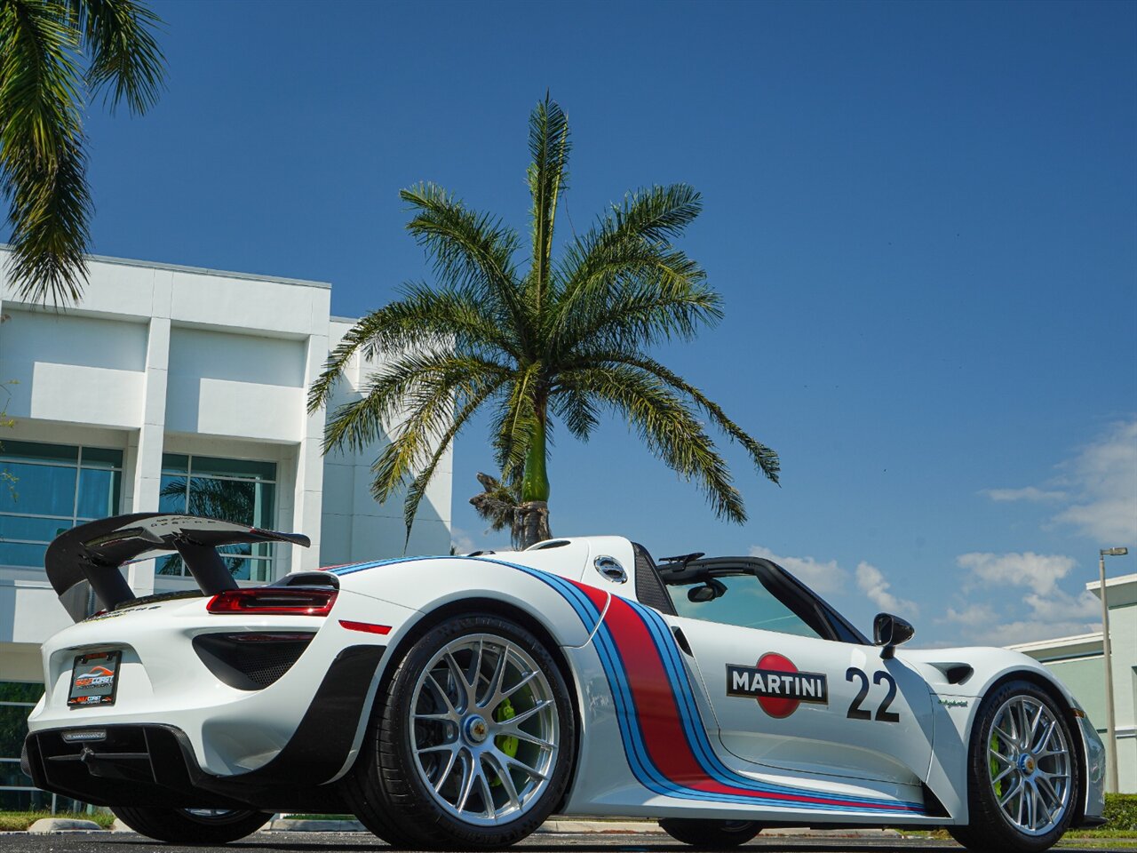 2015 Porsche 918 Spyder   - Photo 35 - Bonita Springs, FL 34134