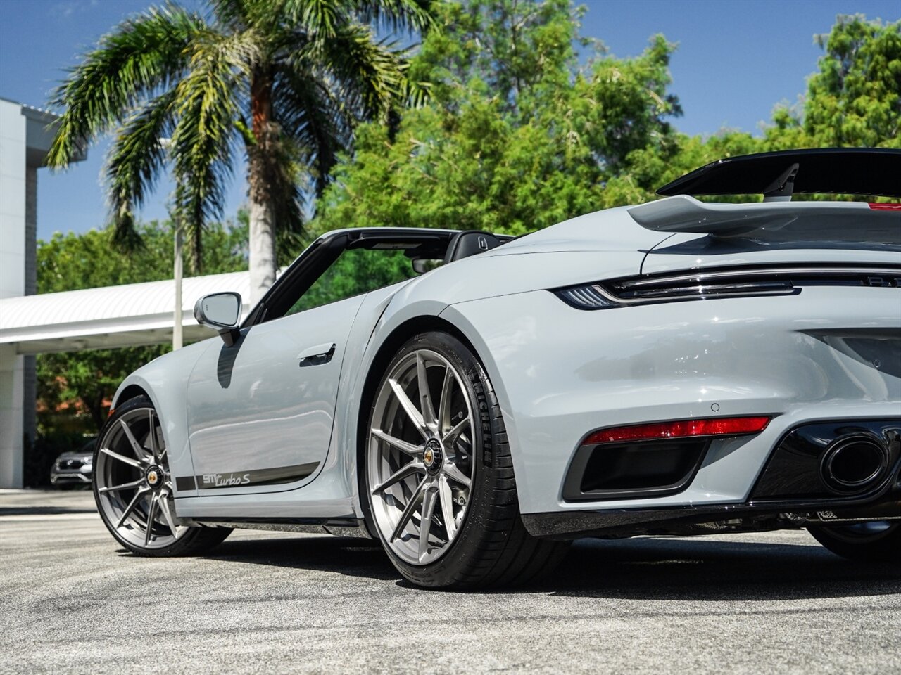 2023 Porsche 911 Turbo   - Photo 52 - Bonita Springs, FL 34134