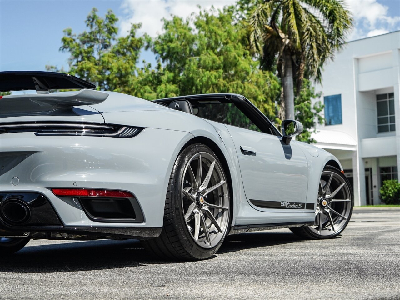 2023 Porsche 911 Turbo   - Photo 66 - Bonita Springs, FL 34134