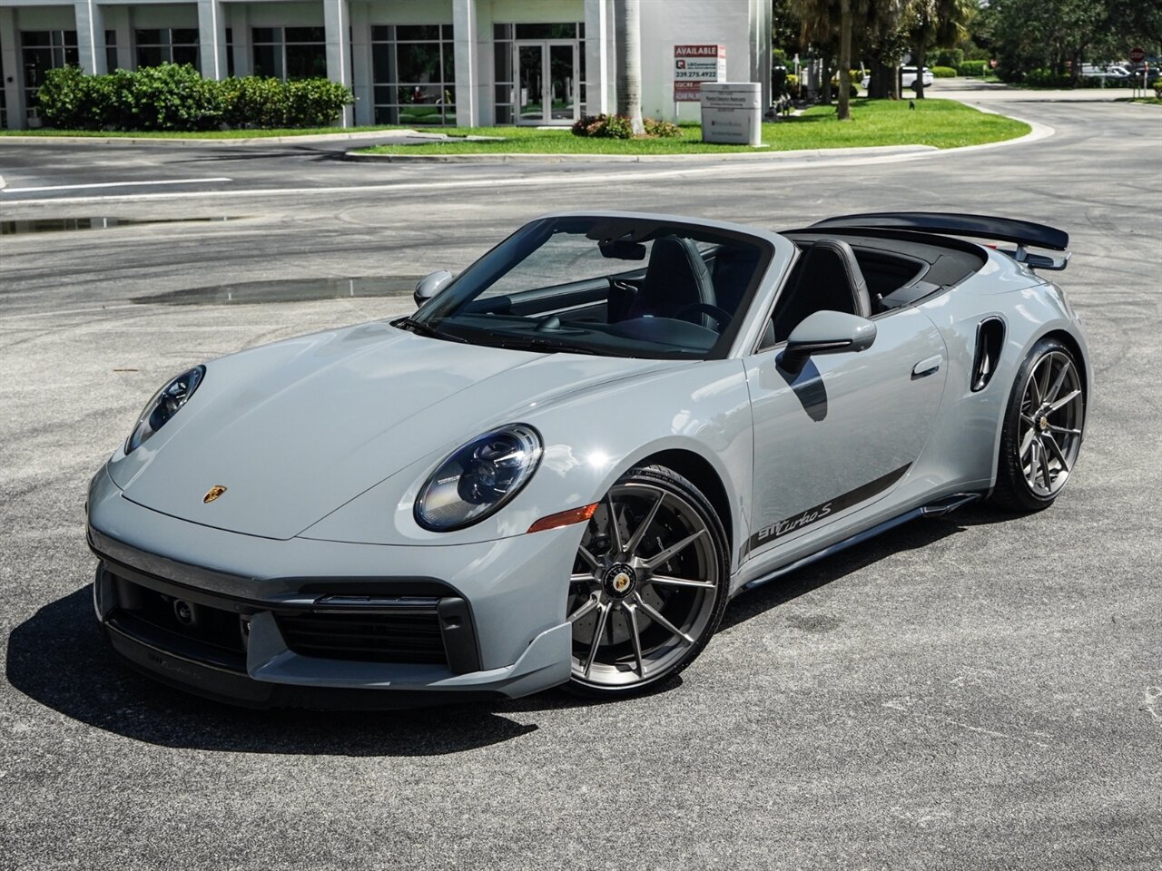 2023 Porsche 911 Turbo   - Photo 11 - Bonita Springs, FL 34134