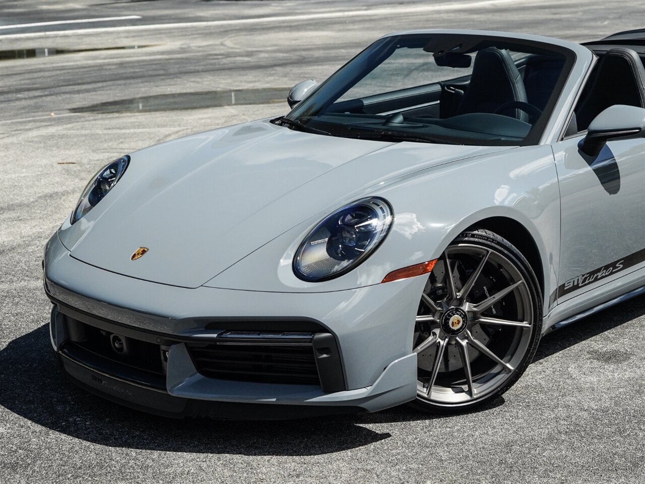 2023 Porsche 911 Turbo   - Photo 10 - Bonita Springs, FL 34134