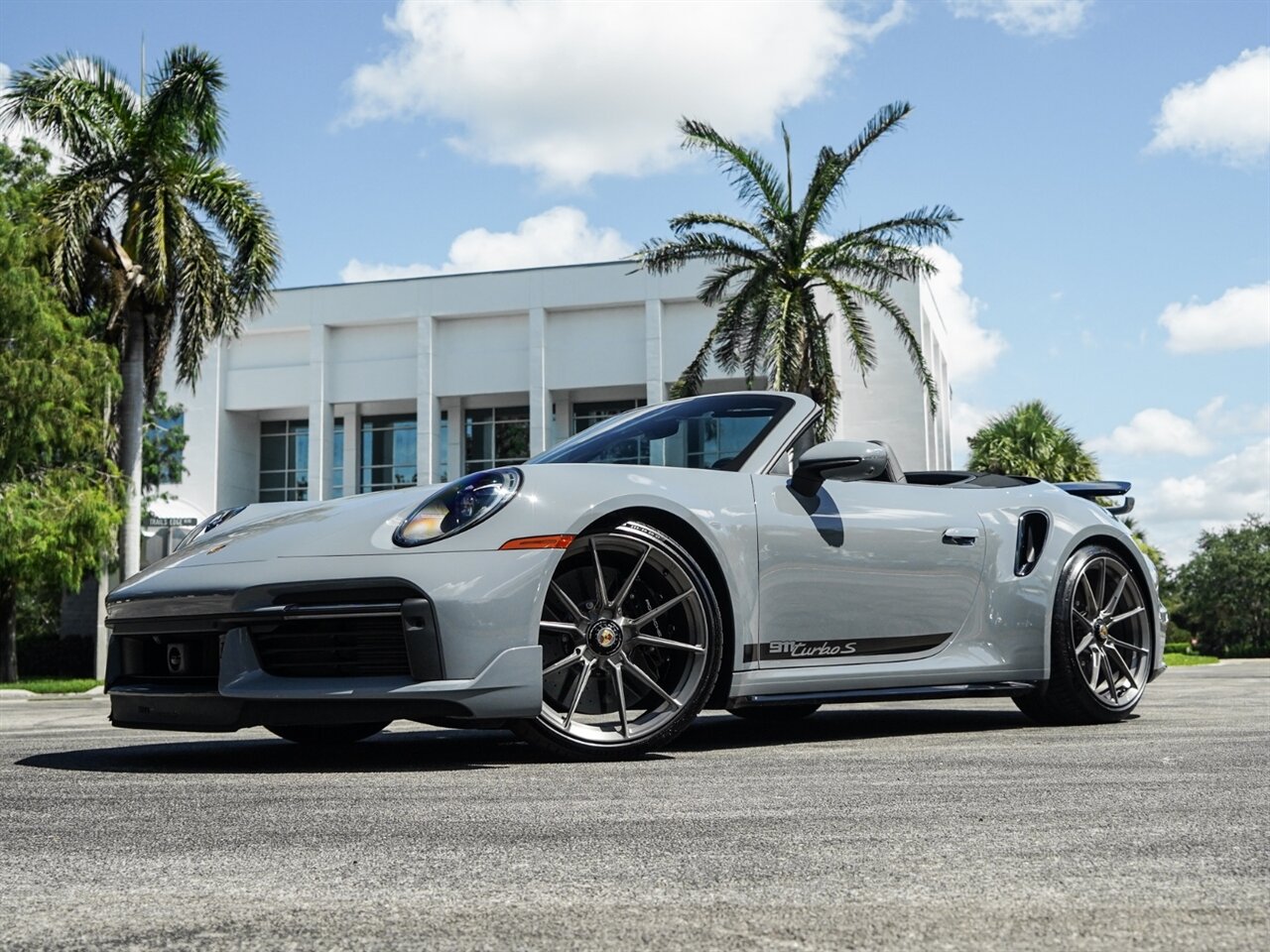 2023 Porsche 911 Turbo   - Photo 13 - Bonita Springs, FL 34134