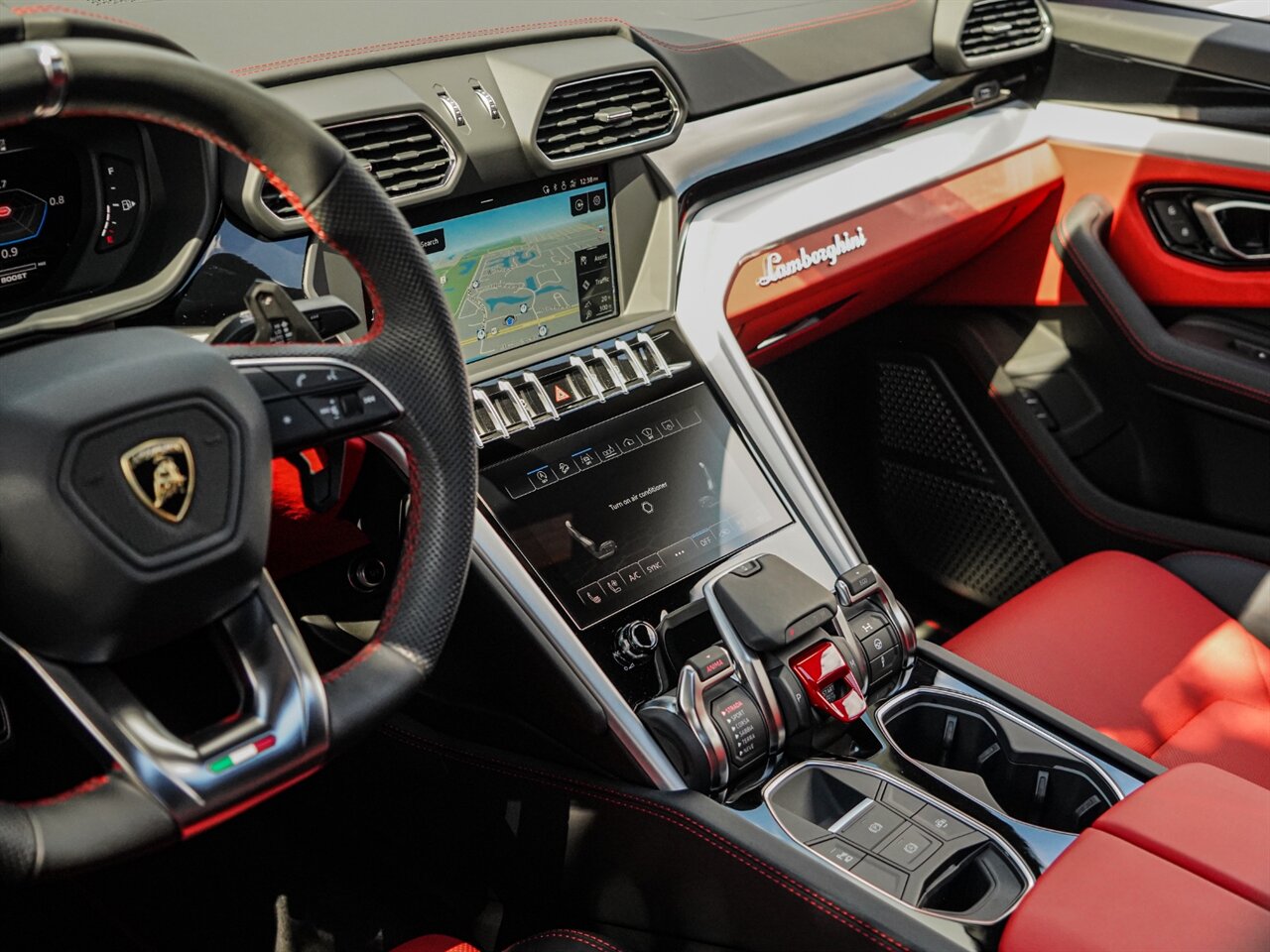 2019 Lamborghini Urus   - Photo 12 - Bonita Springs, FL 34134