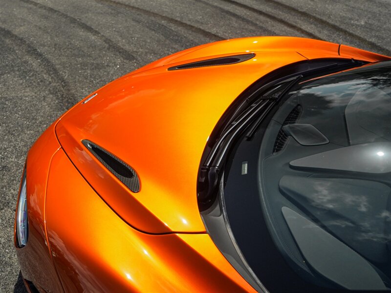 2018 McLaren 720S Luxury - Photo 10 - Bonita Springs, FL 34134